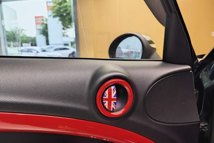 Used MINI Countryman 2014 1.6L COOPER Fun Interior 11