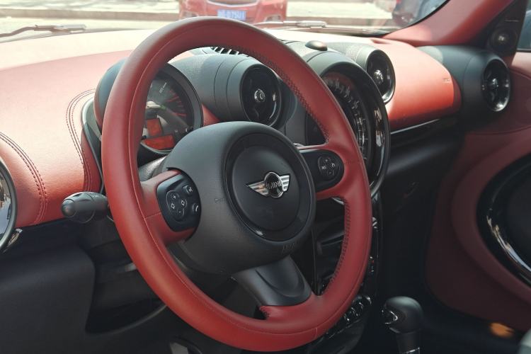 Used MINI Countryman 2014 1.6T COOPER ALL4 Excitement Interior 3