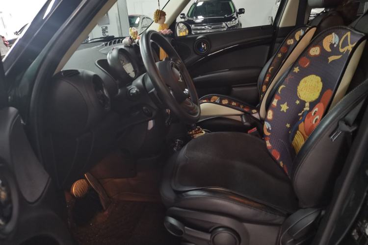 Used MINI Countryman 2014 1.6T COOPER S Interior 4