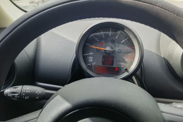 Used MINI Countryman 2014 1.6L COOPER Fun Interior 8