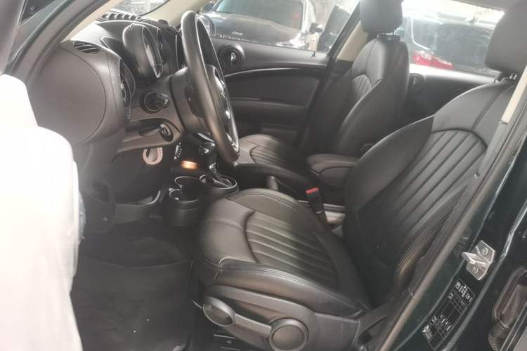 Used MINI Countryman 2014 1.6L COOPER Fun Left Front Seat