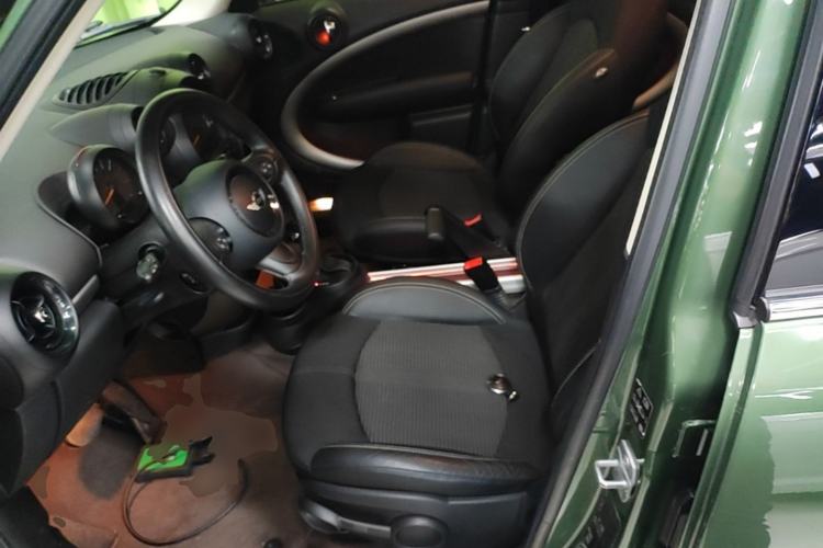 Used MINI Countryman 2014 1.6L COOPER Fun Left Front Seat