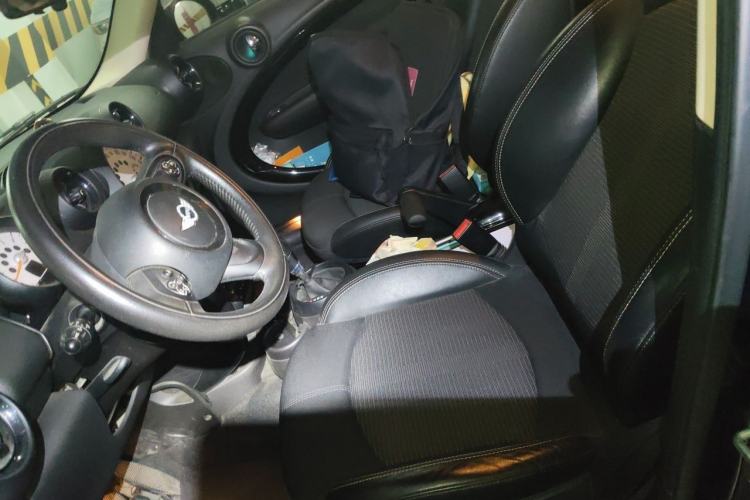Used MINI Countryman 2014 1.6L COOPER Fun Left Front Seat