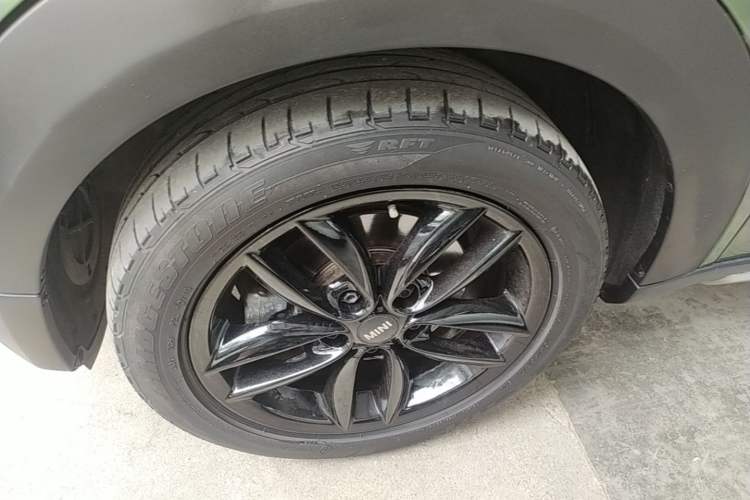 Used MINI Countryman 2014 1.6T COOPER ALL4 Excitement Left Front Wheel Hub