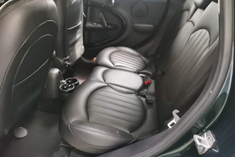 Used MINI Countryman 2014 1.6L COOPER Fun Left Rear Seat