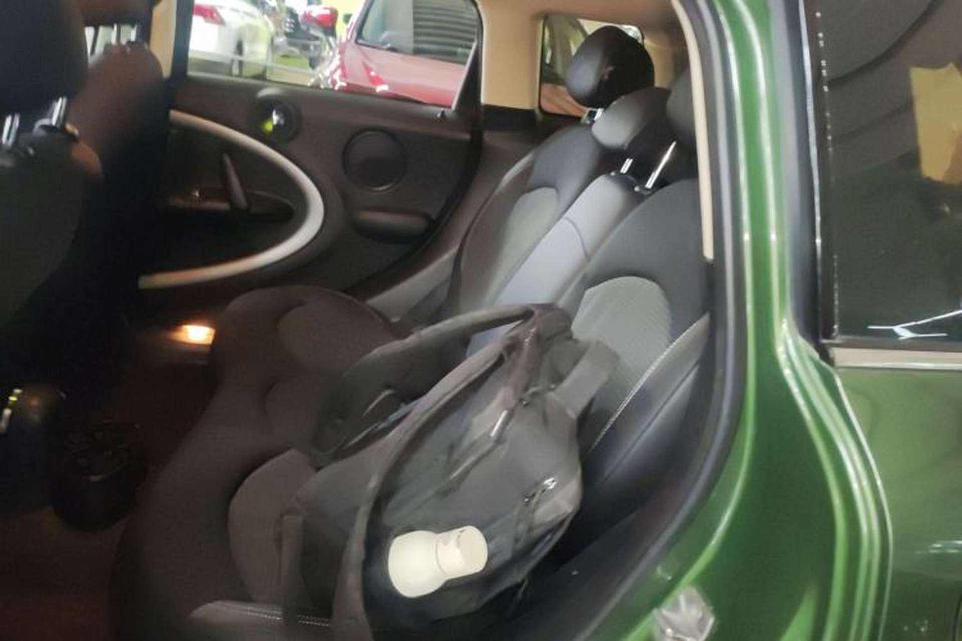Used MINI Countryman 2014 1.6L COOPER Fun Left Rear Seat