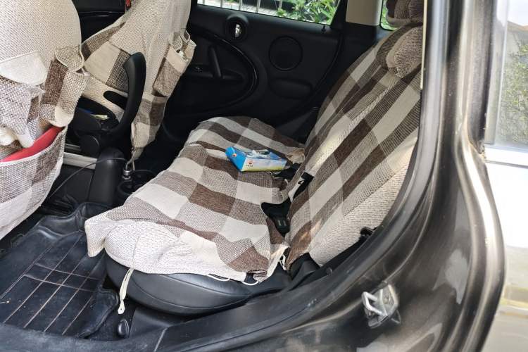 Used MINI Countryman 2014 1.6L COOPER Fun Left Rear Seat