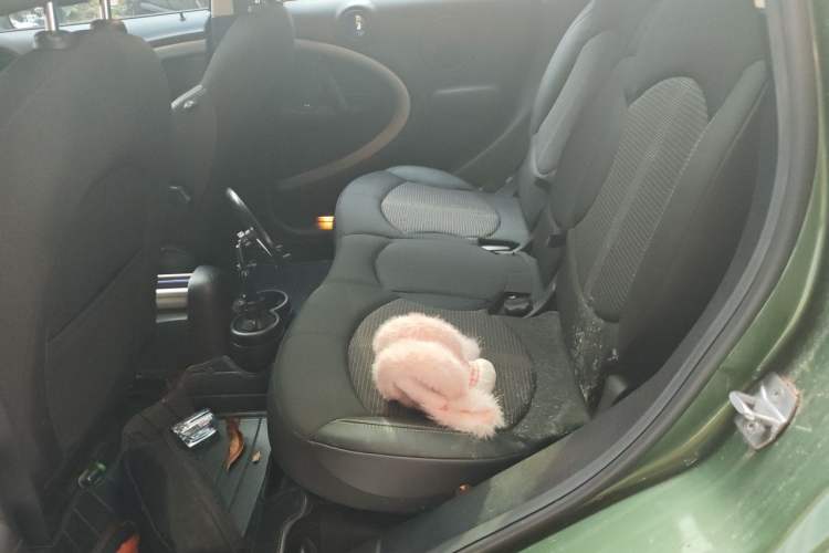 Used MINI Countryman 2014 1.6T COOPER ALL4 Fun Left Rear Seat