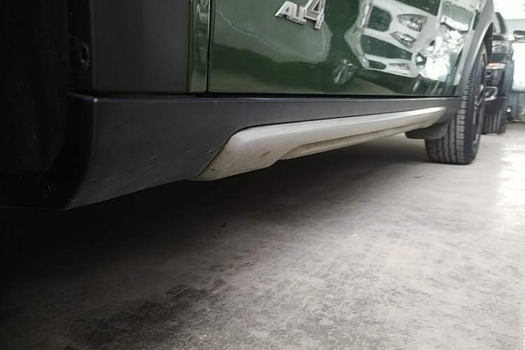 Used MINI Countryman 2014 1.6T COOPER ALL4 Excitement Left Side Sill
