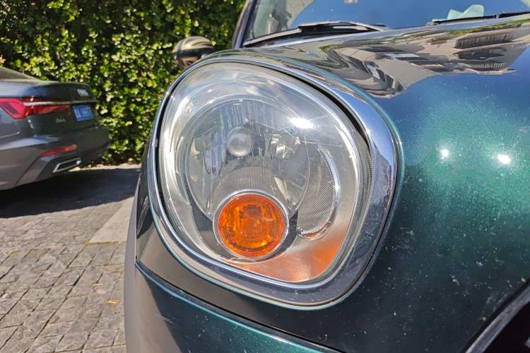 Used MINI Countryman 2014 1.6L COOPER Fun Right Front Headlight