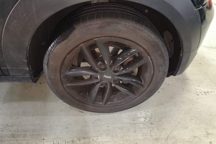 Used MINI Countryman 2014 1.6L ONE Right Front Wheel Hub