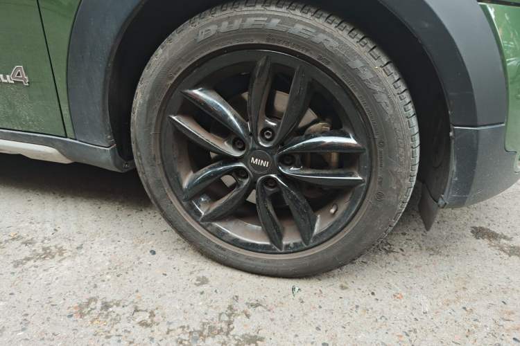 Used MINI Countryman 2014 1.6T COOPER ALL4 Fun Right Front Wheel Hub