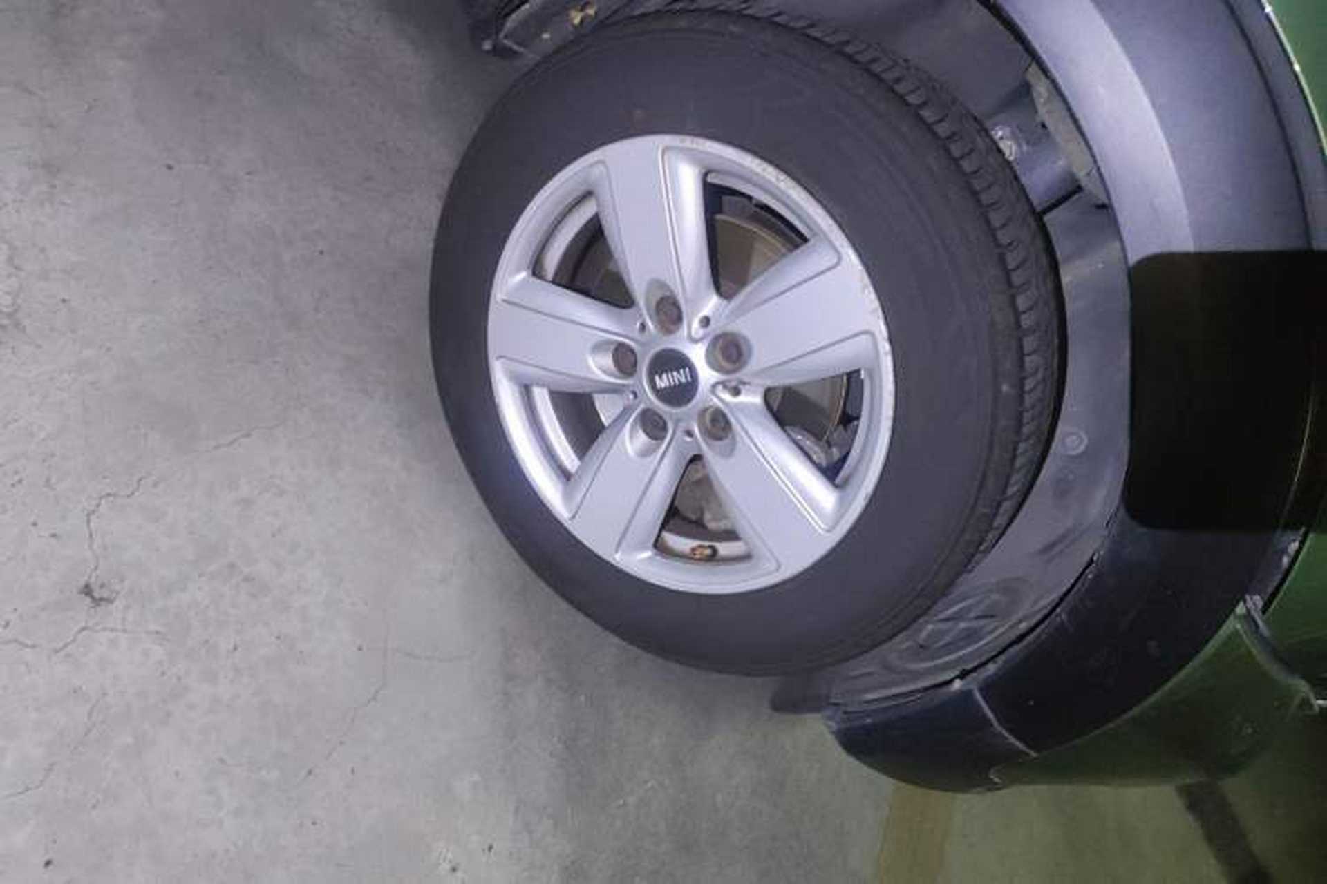 Used MINI Countryman 2014 1.6L ONE Right Front Wheel Hub
