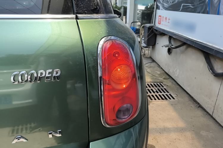 Used MINI Countryman 2014 1.6L COOPER Fun Right Rear Taillight