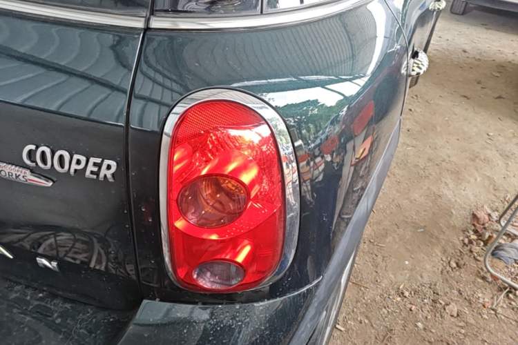 Used MINI Countryman 2014 1.6L COOPER Fun Right Rear Taillight