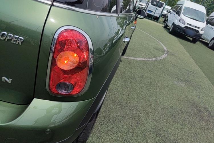 Used MINI Countryman 2014 1.6L COOPER Fun Right Rear Taillight