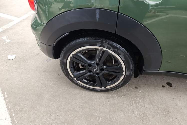 Used MINI Countryman 2014 1.6T COOPER S Right Rear Wheel Hub