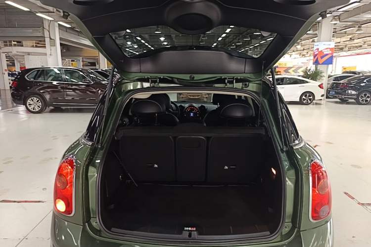 Used MINI Countryman 2014 1.6T COOPER ALL4 Fun Trunk