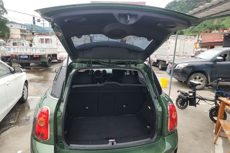 Used MINI Countryman 2014 1.6T COOPER S Trunk