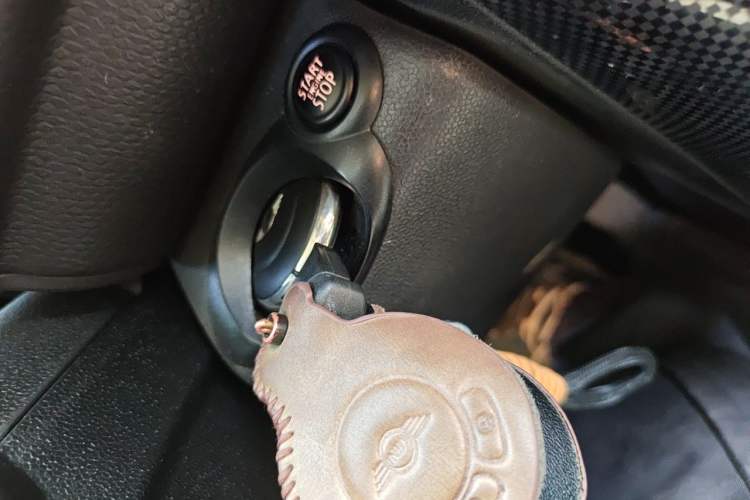 Used MINI Countryman 2014 1.6L COOPER Fun Vehicle Key