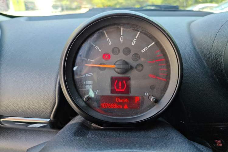 Used MINI Countryman 2014 1.6L COOPER Fun Instrument Cluster
