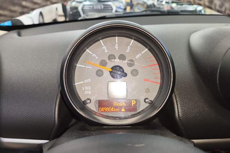 Used MINI Countryman 2014 1.6T COOPER ALL4 Fun Instrument Cluster