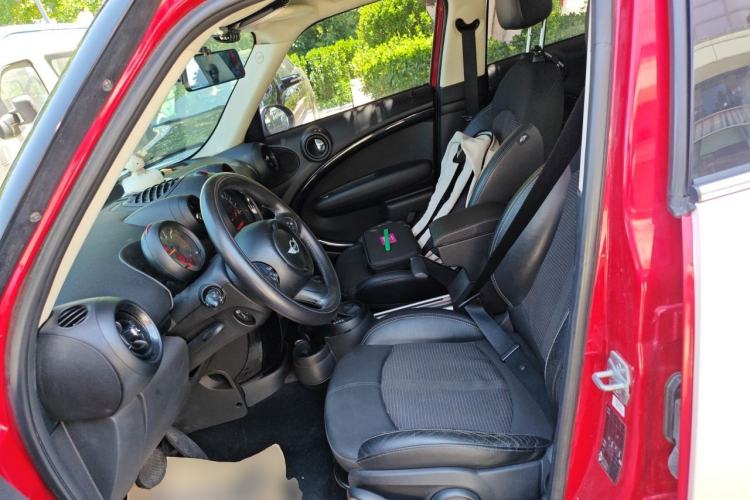 Used MINI Countryman 2014 1.6L COOPER Fun Left Front Seat