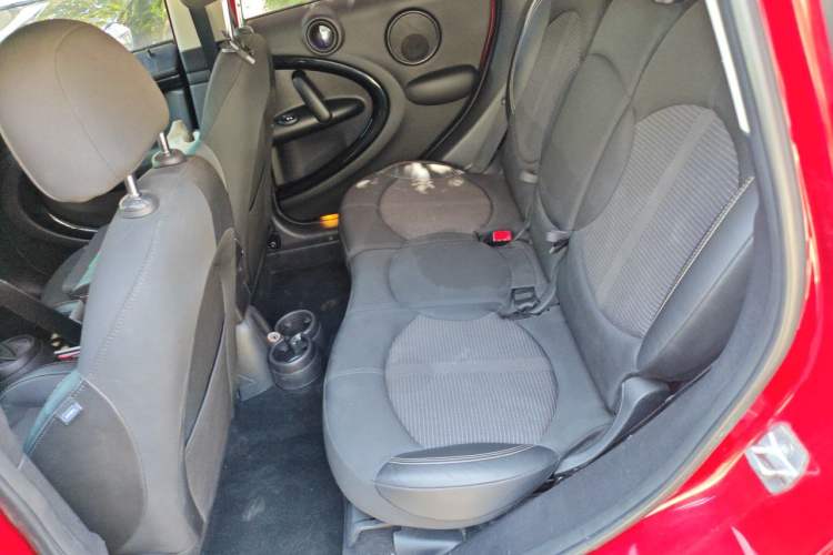 Used MINI Countryman 2014 1.6L COOPER Fun Left Rear Seat