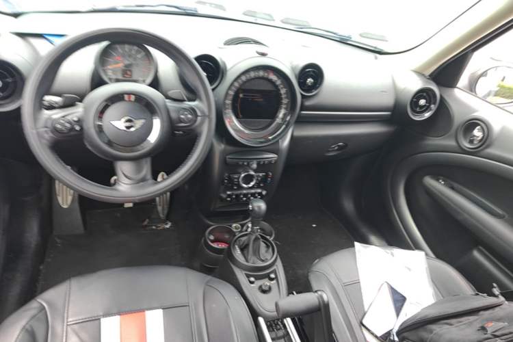 Used MINI Countryman 2014 1.6T COOPER S Center Console