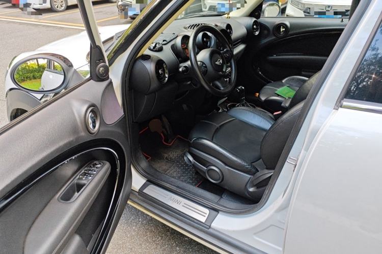 Used MINI Countryman 2014 1.6T COOPER ALL4 Excitement Driver Seat
