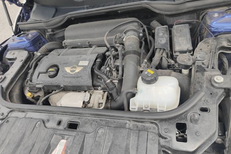 Used MINI Countryman 2014 1.6T COOPER S Engine Bay