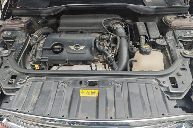 Used MINI Countryman 2014 1.6T COOPER ALL4 Fun Engine Bay