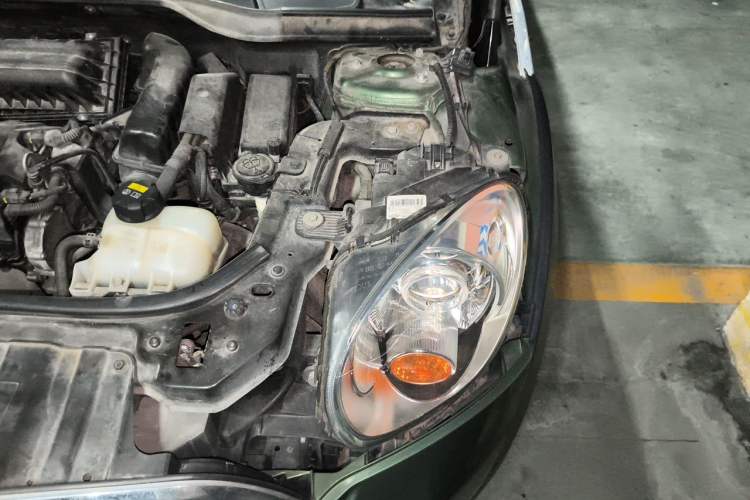Used MINI Countryman 2014 1.6L COOPER Fun Engine Bay Left