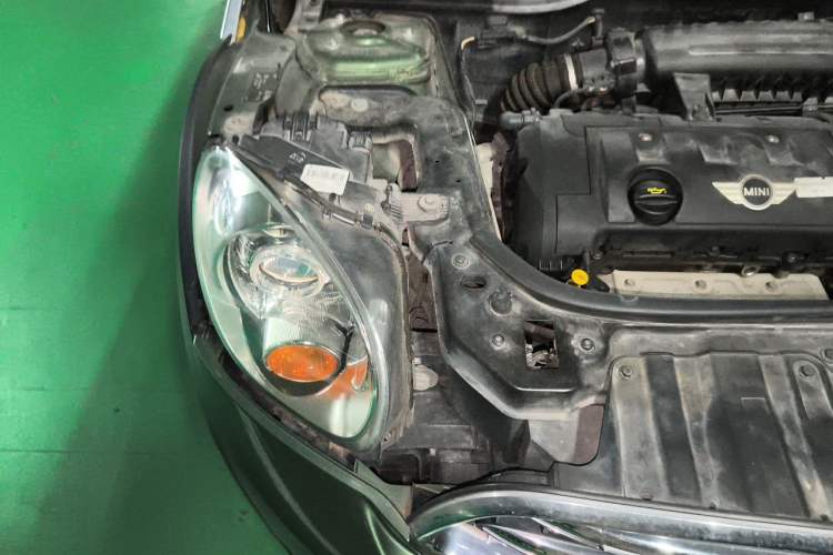 Used MINI Countryman 2014 1.6L COOPER Fun Engine Bay Right