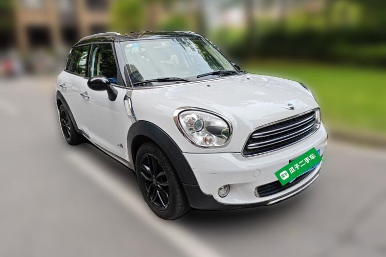 Used MINI Countryman 2014 1.6T COOPER ALL4 Excitement Front Right 45 Deg
