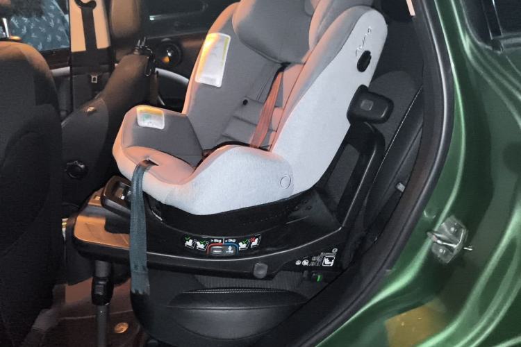 Used MINI Countryman 2014 1.6L COOPER Fun Left Rear Seat