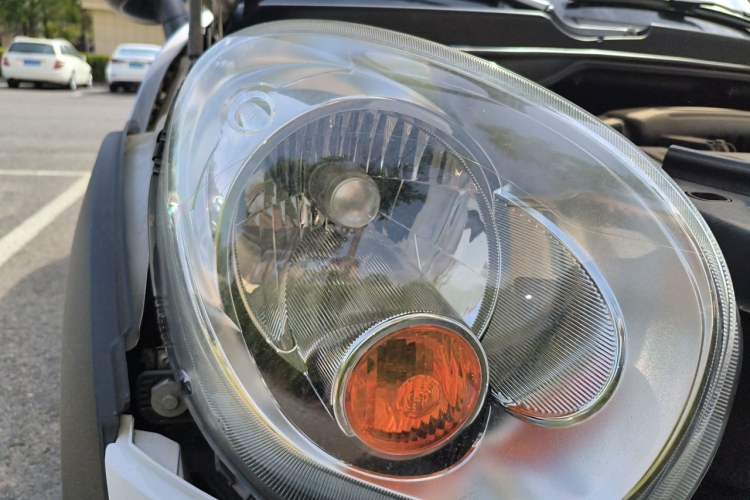 Used MINI Countryman 2014 1.6L COOPER Fun Right Front Headlight