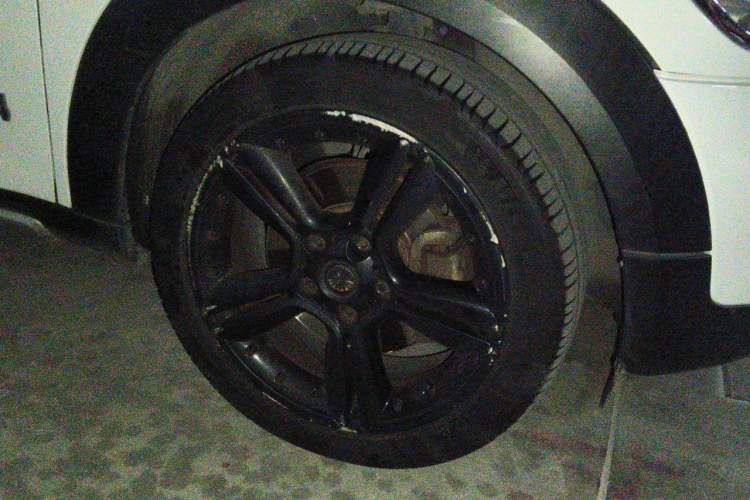 Used MINI Countryman 2014 1.6T COOPER S ALL4 Right Front Wheel Hub