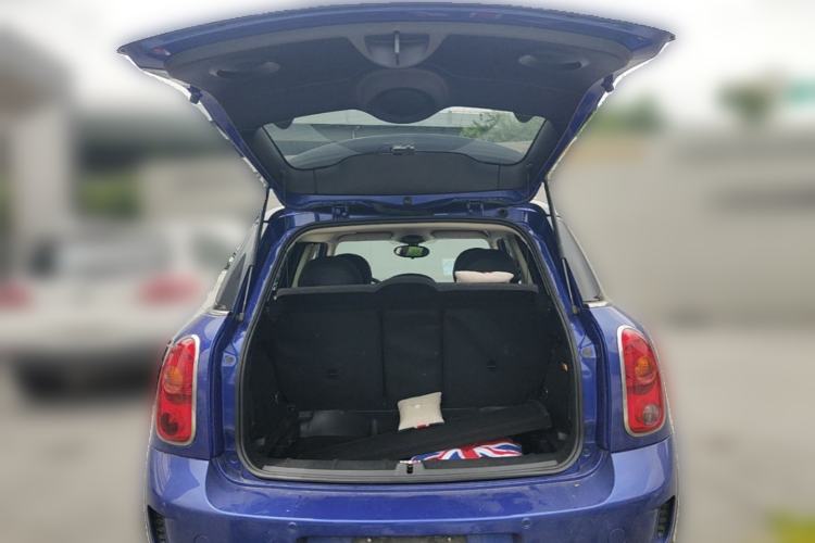 Used MINI Countryman 2014 1.6T COOPER S Trunk
