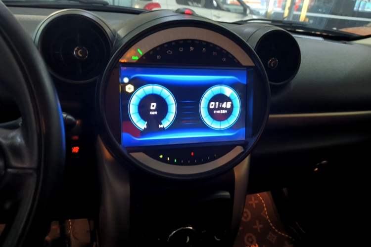 Used MINI Countryman 2014 1.6T COOPER ALL4 Fun Audio And AC Panel