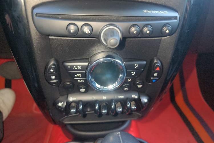 Used MINI Countryman 2014 1.6T COOPER ALL4 Excitement Audio And AC Panel