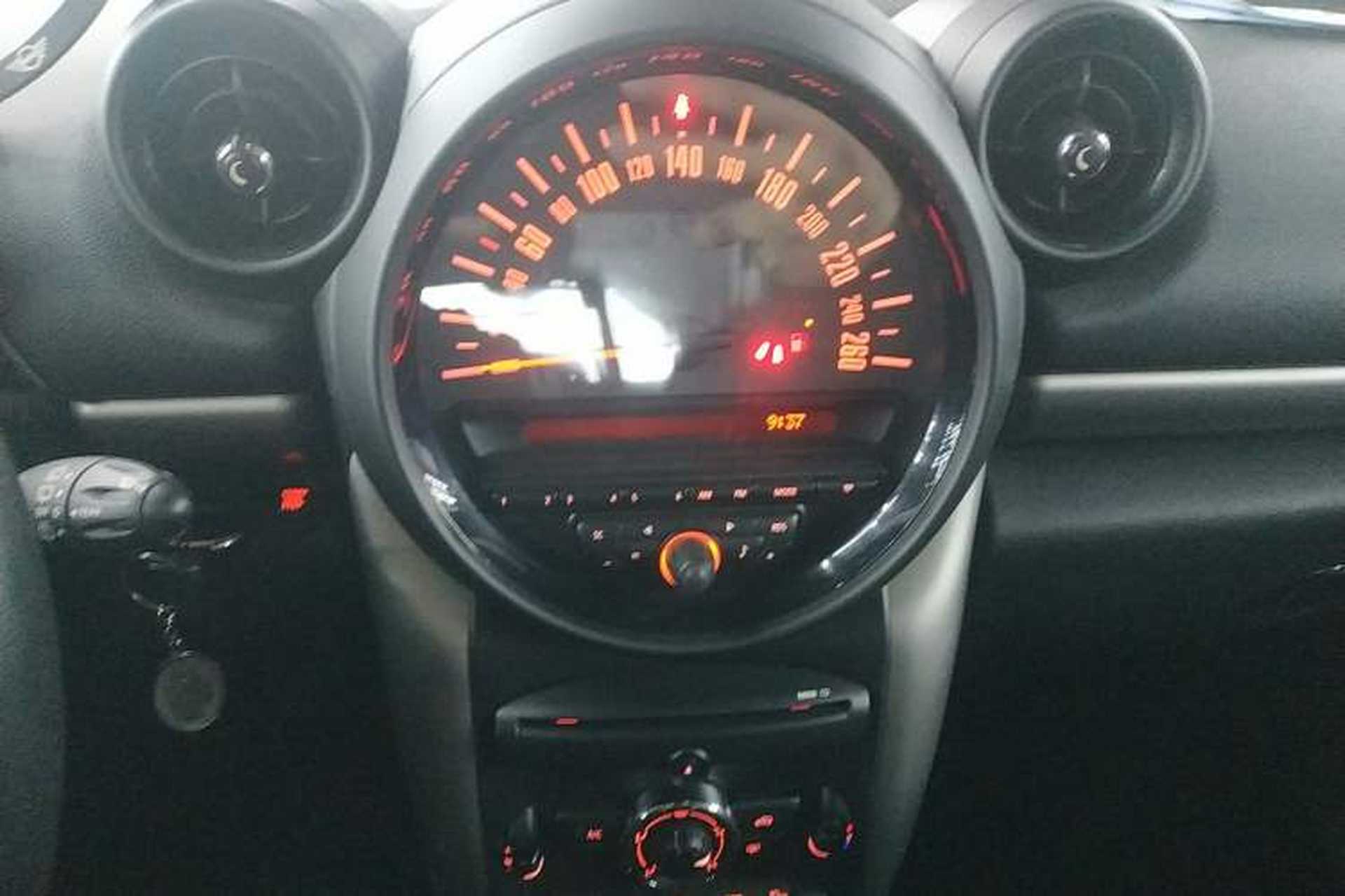 Used MINI Countryman 2014 1.6T COOPER ALL4 Fun Audio And AC Panel