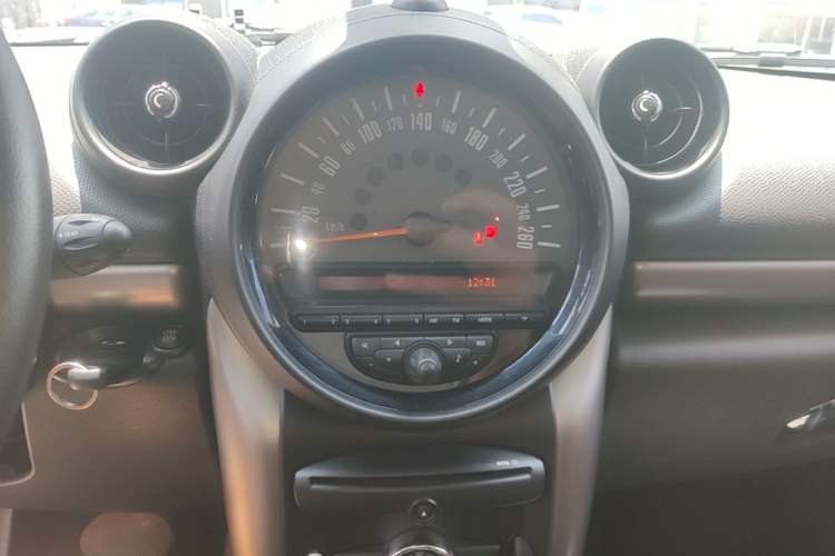 Used MINI Countryman 2014 1.6L COOPER Fun Audio And AC Panel