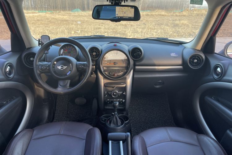 Used MINI Countryman 2014 1.6T COOPER ALL4 Fun Center Console