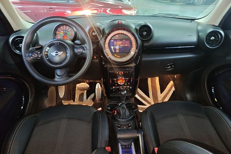 Used MINI Countryman 2014 1.6T COOPER S Center Console