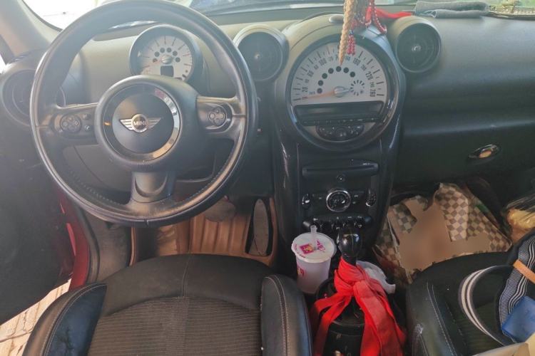 Used MINI Countryman 2014 1.6L COOPER Fun Center Console