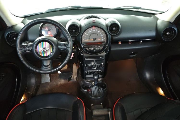 Used MINI Countryman 2014 1.6L COOPER Fun Center Console