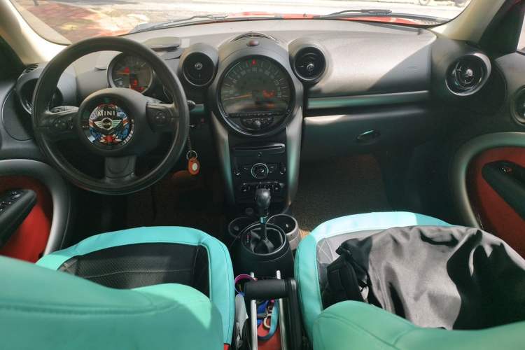 Used MINI Countryman 2014 1.6L COOPER Fun Center Console