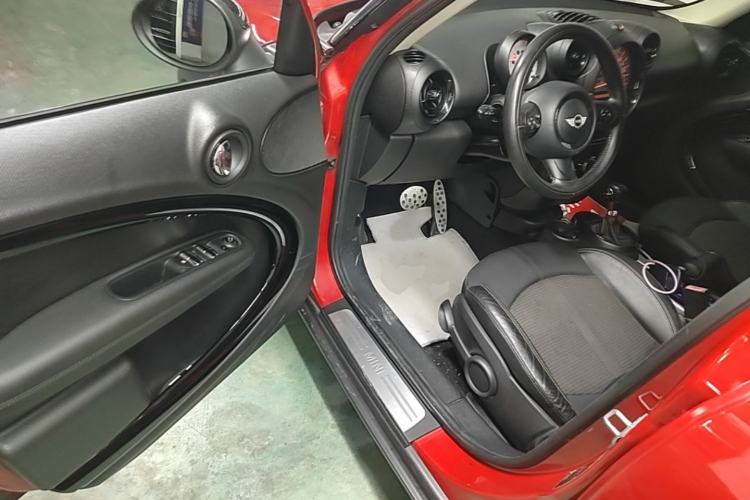 Used MINI Countryman 2014 1.6L COOPER Fun Driver Seat