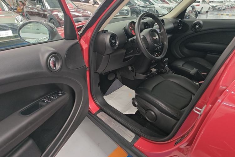 Used MINI Countryman 2014 1.6L COOPER Fun Driver Seat